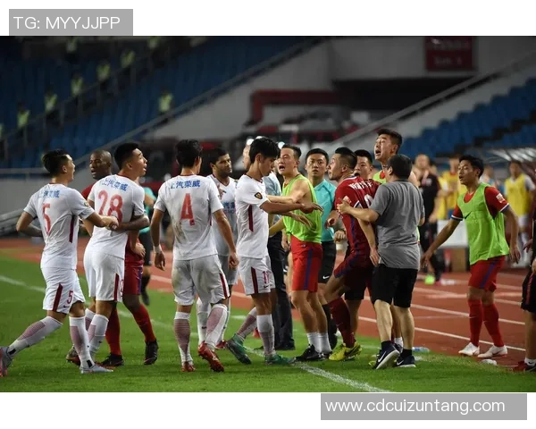 上海上港与重庆斯威精彩对决视频直播全程回顾与分析 上海上港与重庆斯威精彩对决视频直播全程回顾与分析